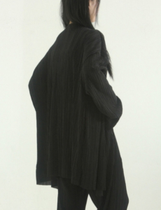 pleated-wrap-cardigan_002_IDS-370_5640x640.png