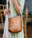 Vintage-bag-handmade-leather-bag_dark-brown_IDS-327_430x430q90.jpg