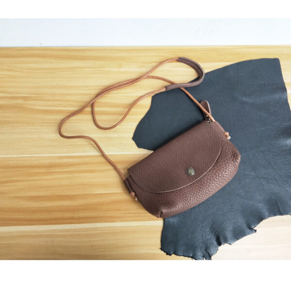 mini-messenger-mobile-phone-small-square-bag_brown_IDS-370_400x400.jpg