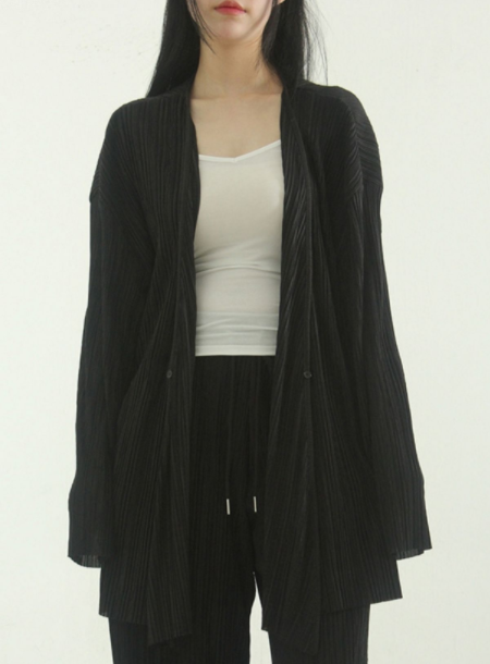 pleated-wrap-cardigan_001_IDS-370_5640x640.png