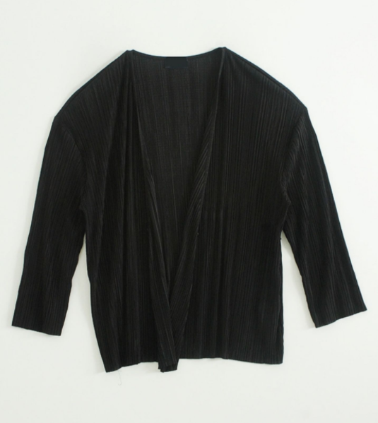 pleated-wrap-cardigan_005_IDS-370_5640x640.png