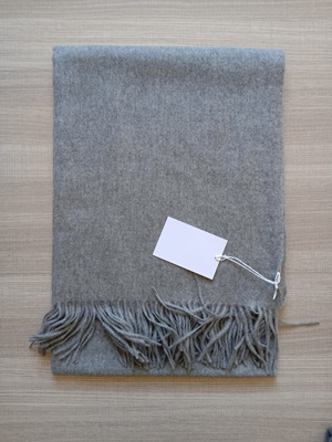 New-oversized-wool-scarf_light-grey_IDS-421_400x40